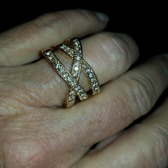 Exquisite charm ring - Picture 5 of 5